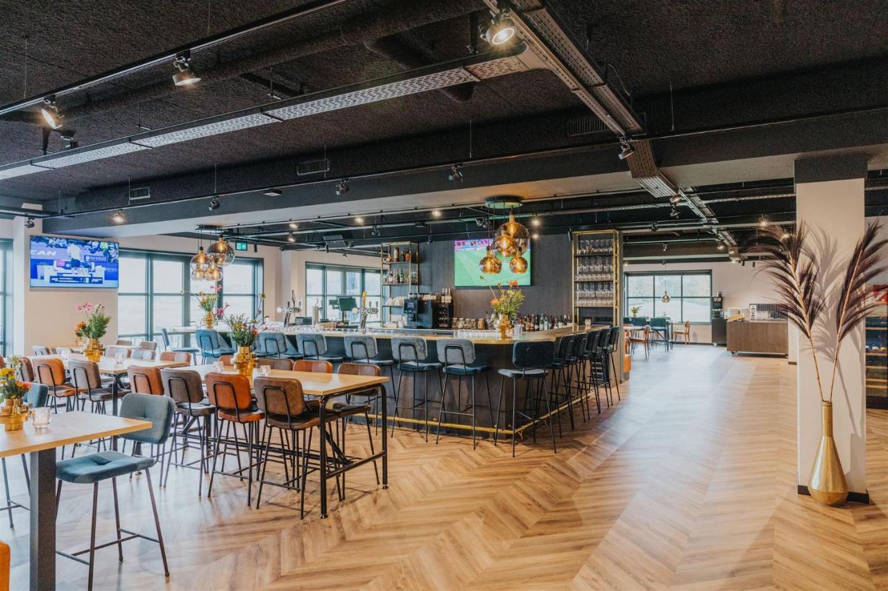 Hotel Sportsbar & Brasserie Dorhout Mees Biddinghuizen Exterior photo